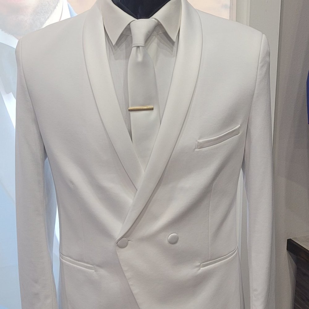 Double Breasted white Shawl